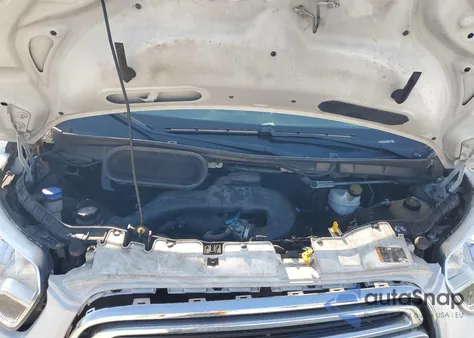 2018 Ford Transit T-250 из США, поврежденный, VIN 1FTYR1YM2JKA88447